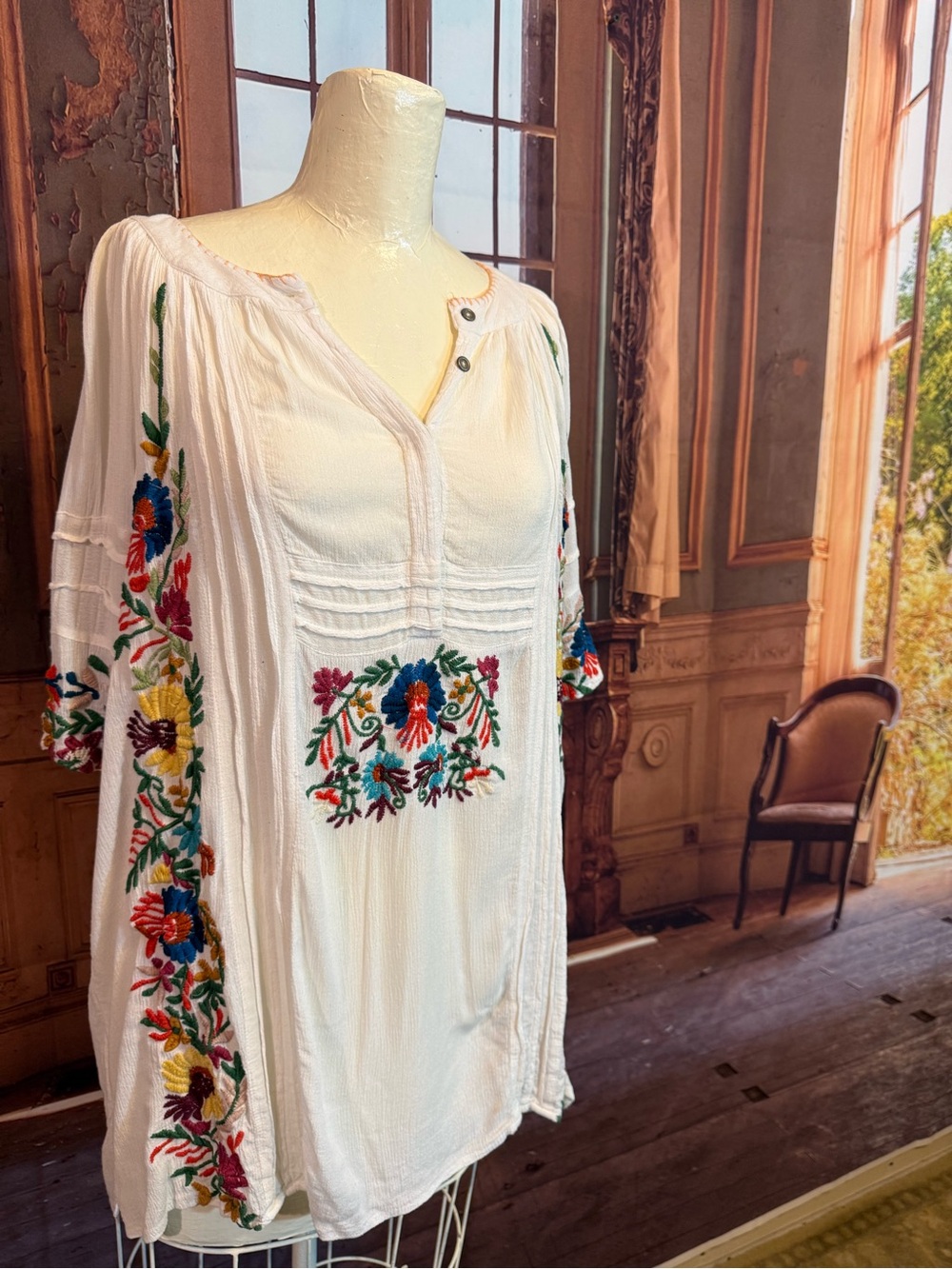 Tru Luxe Jeans Embroidered Tunic Top Boho XL Colorful Floral Tropical Casual